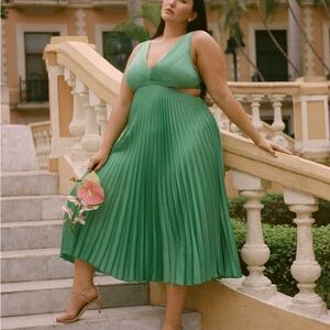Abercrombie & Fitch Green Midi Dress